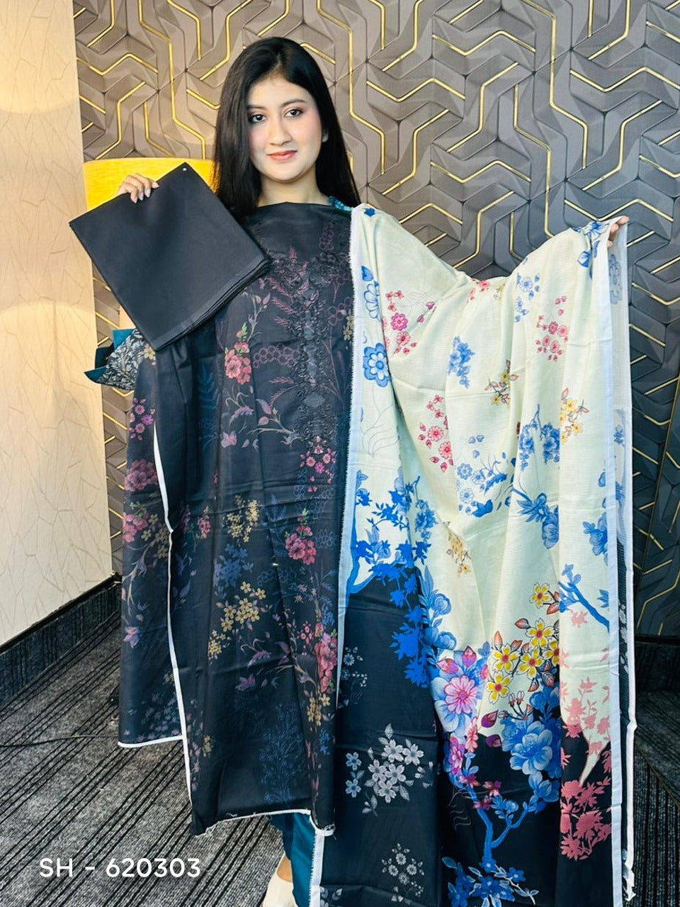 𝐎𝐫𝐢𝐠𝐢𝐧𝐚𝐥 𝐏𝐚𝐤𝐢𝐬𝐭𝐚𝐧𝐢 MAHIBA ( DP-01-6437 ) CATALOGUE  SH-620303
