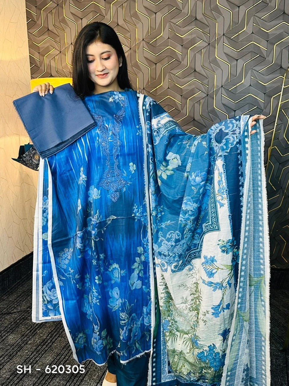 𝐎𝐫𝐢𝐠𝐢𝐧𝐚𝐥 𝐏𝐚𝐤𝐢𝐬𝐭𝐚𝐧𝐢 MAHIBA ( DP-01-6437 ) CATALOGUE  SH-620305